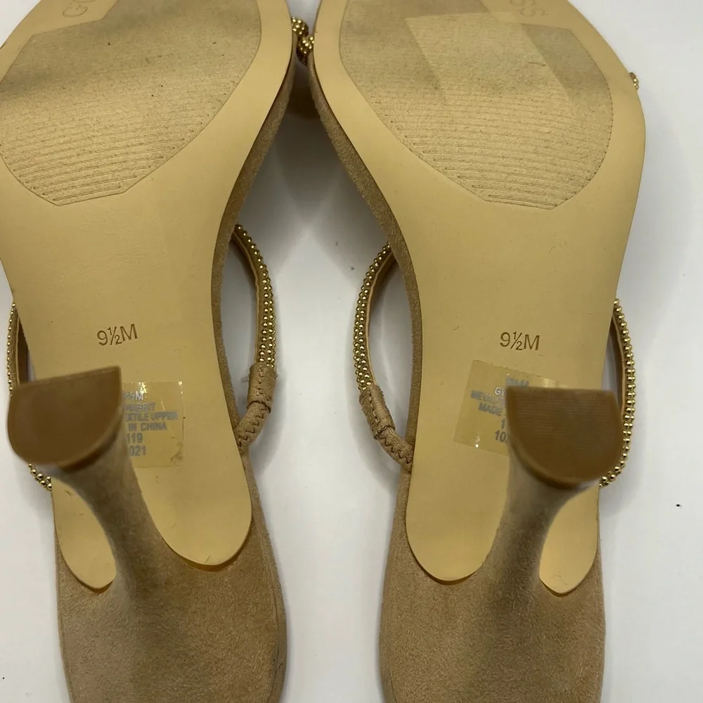 Guess Y GWHabbit sandals NWOB size 9.5